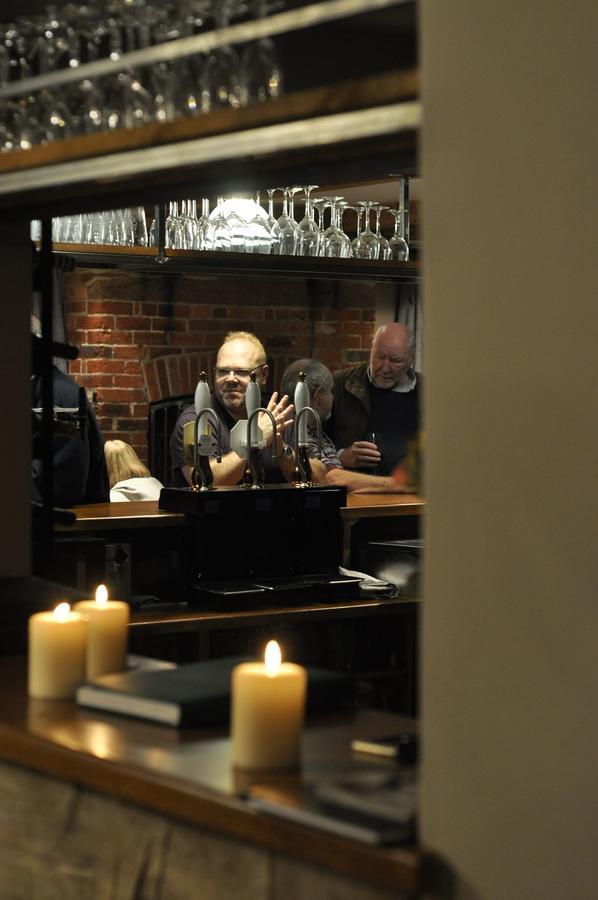 וורמינסטר The Angel Inn מראה חיצוני תמונה